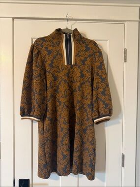 JODIFL Gold and Navy Damask Half-Zip Dress